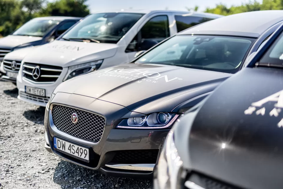 ARCHON na MotoClassic Wrocław 2025 w Topaczu – funeralna motoryzacja bez tabu i konkurs z nagrodami